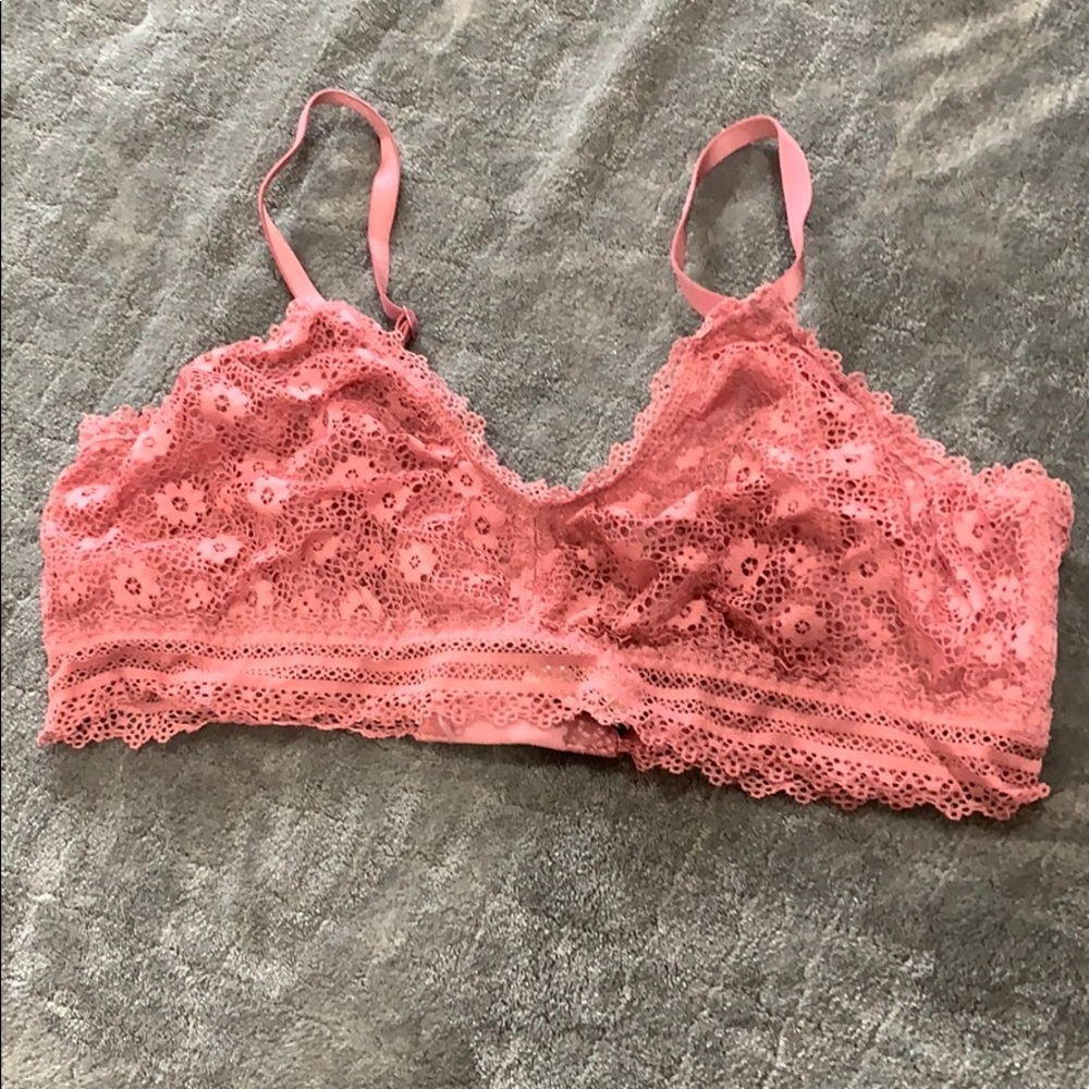 🐰Victoria’s Secret bralette🐰